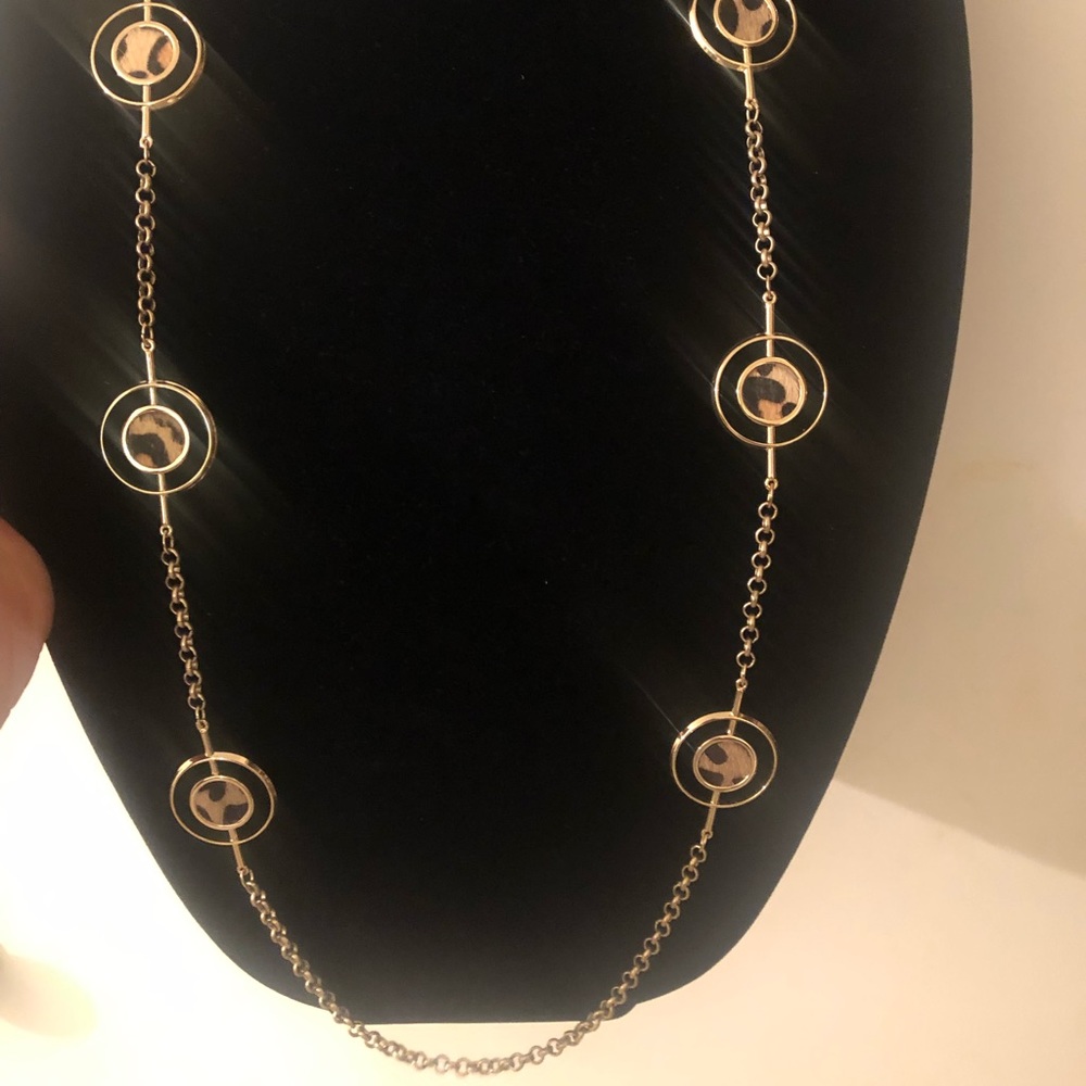 Preowned Chico’sgold design leopard skin-necklace